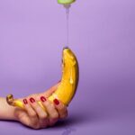 Para gavetas travando, é essencial identificar a causa, que pode ser falta de lubrificação, desalinhamento dos trilhos ou suj