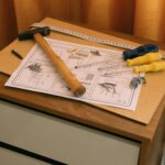 Para montador de móveis de escritório com foco em ergonomia e organização, é essencial contratar um profissional qualificado.