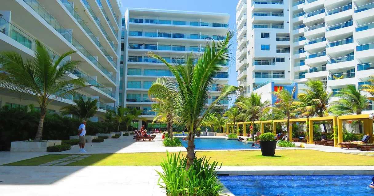 Água de piscina de condomínio